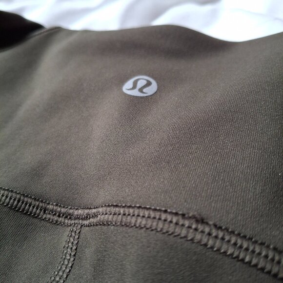Lululemon 23" Leggings - Picture 3 of 6